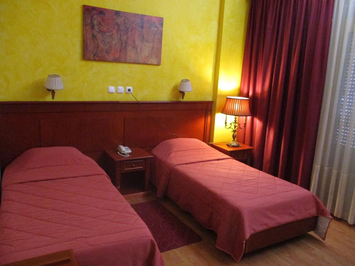 Hotel Delta Lamía Kültér fotó